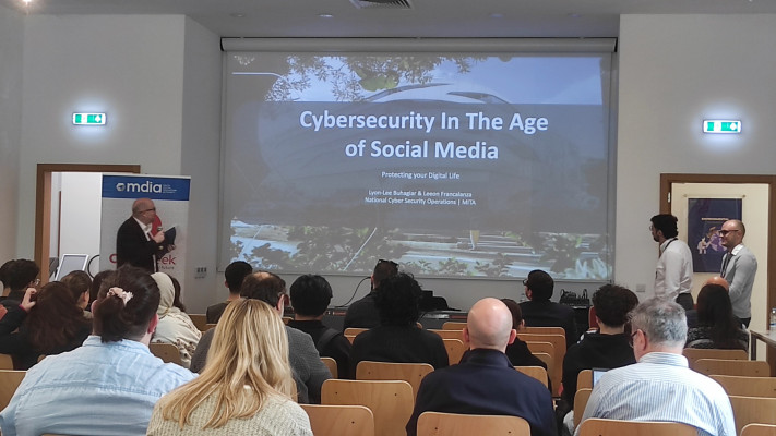 Cybersecurityin the Age of Social Media: Protecting your Digital Life